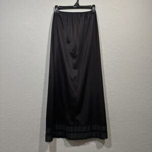 Claymode🌿Vintage 1950s Black Nylon Half Slip Petticoat Small Lace Sheer Hem